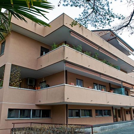 Sky View Apartment كومو المظهر الخارجي الصورة